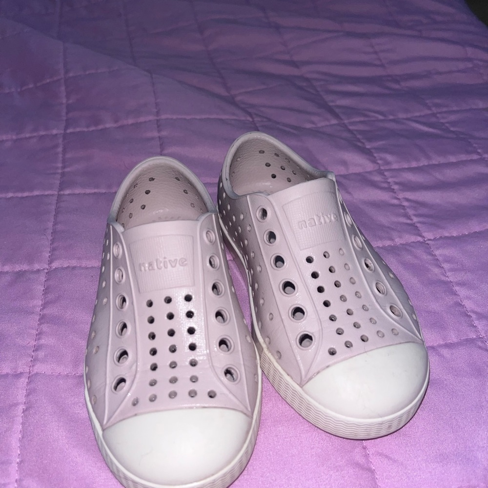 Size 7 Native Shoes Toddler